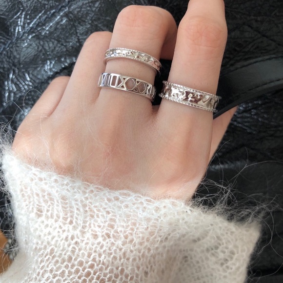 Roman numerals ring, silver Roman numerals ring, sterling silver ring - Picture 3 of 3